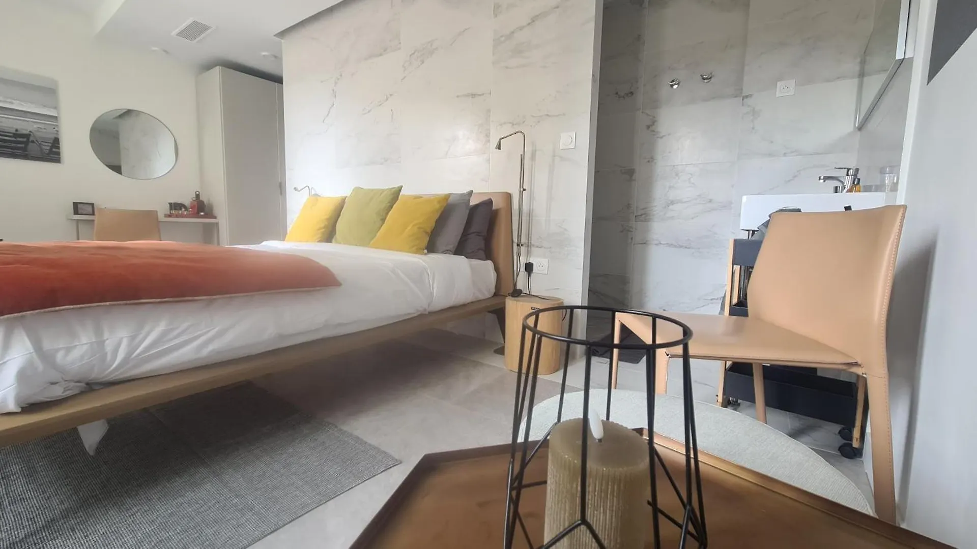Le Petit Trianon Et Le Charme Des Suites Nice Hotel