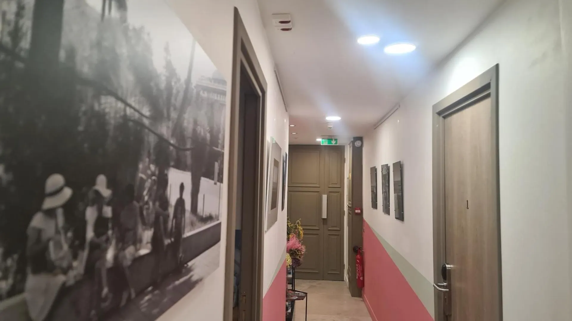 Le Petit Trianon Et Le Charme Des Suites Nice