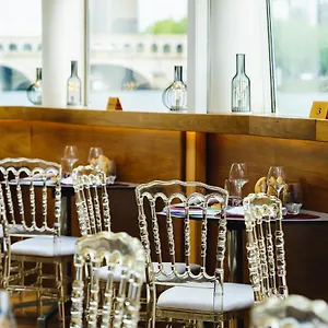 Hotel Vip Yacht & Paris