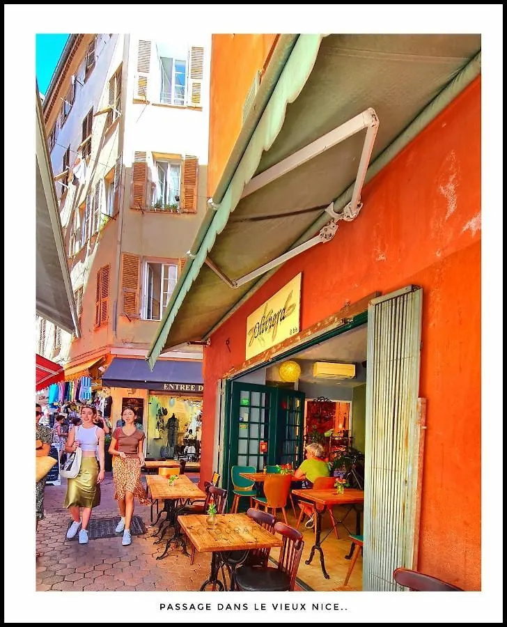 Hotel Le Petit Trianon Et Le Charme Des Suites Nice