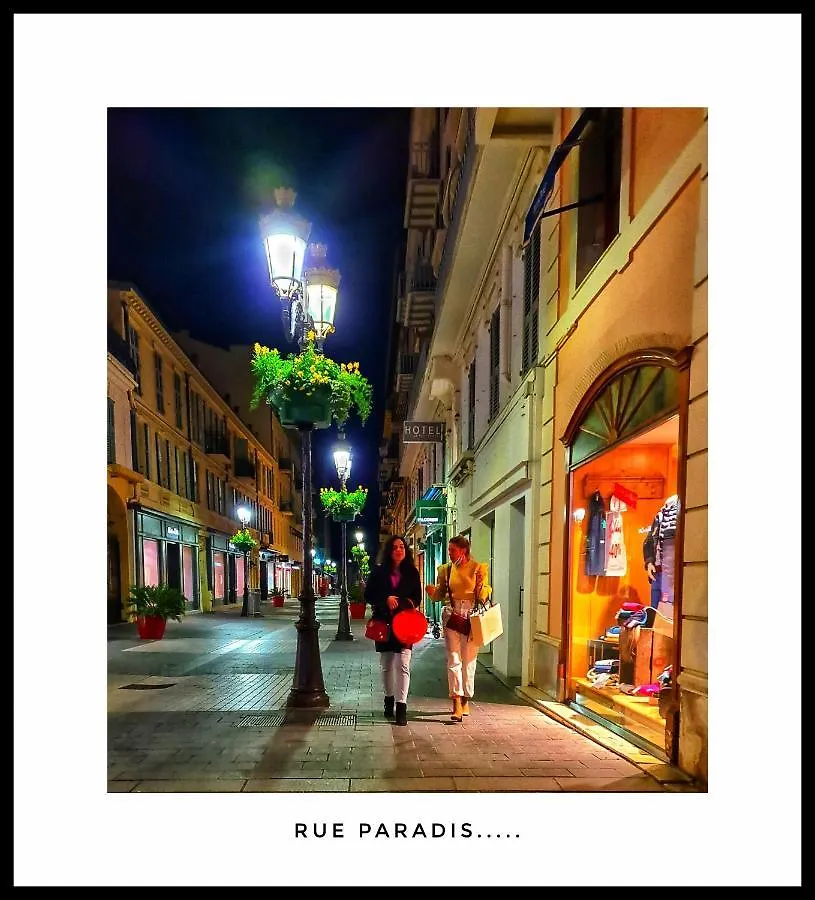 Hotel Le Petit Trianon Et Le Charme Des Suites Nice
